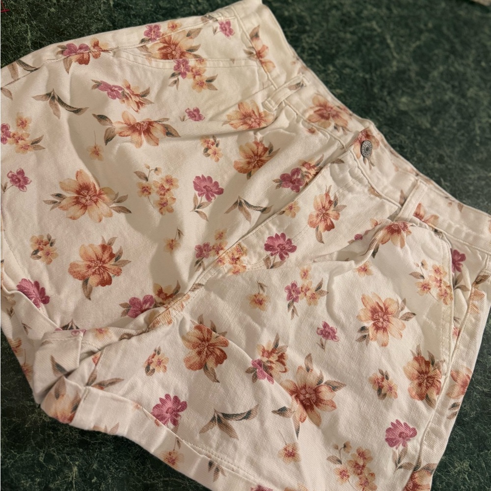 American Eagle Outfitters Cream Floral Denim Shorts